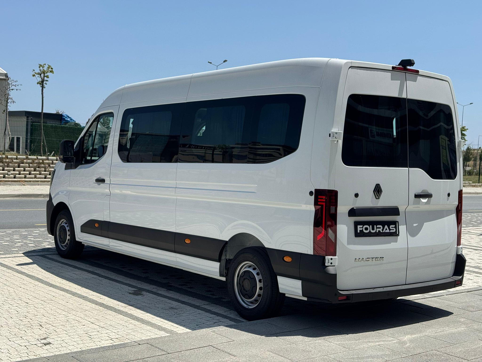 WhatsApp Image 2025-09-19 at 10.53.09 (1)